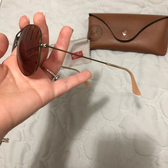 Ray Ban Aviator Sunglasses - Picture 4 of 6